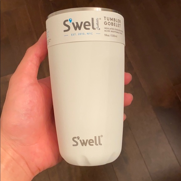 🌟NEW🌟 Swell 18 oz Tumbler - Picture 4 of 8
